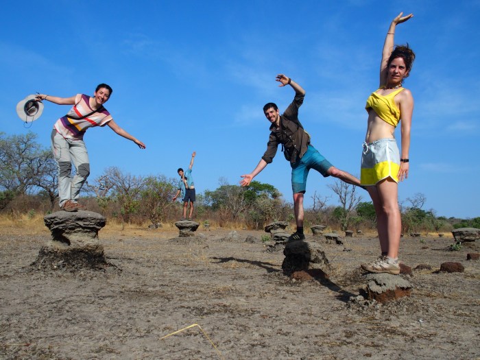 Termiteros camino de Dande
